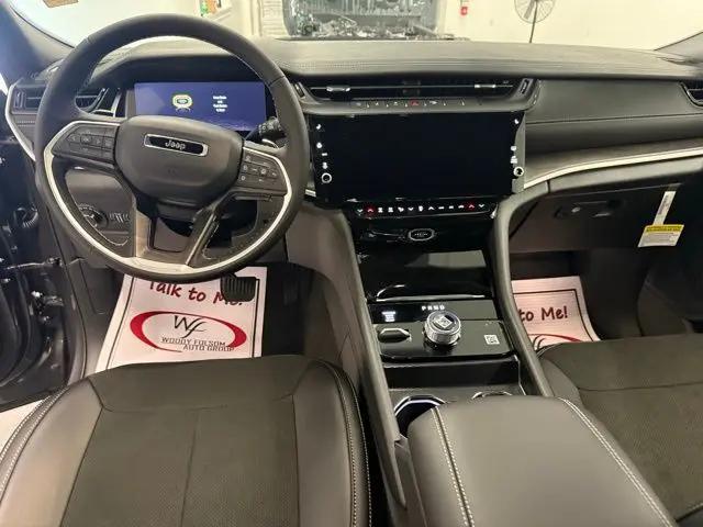 2026 Jeep Grand Cherokee L Altitude 4x4