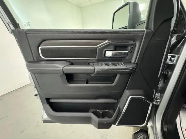 2026 Ram 2500 Laramie Crew Cab 4x4 6'4" Box