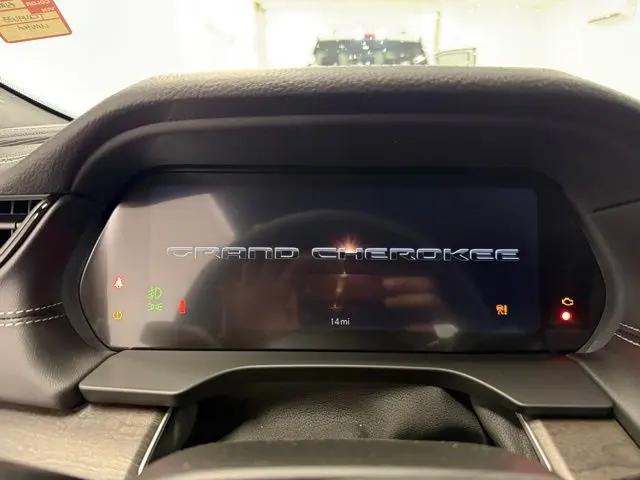2026 Jeep Grand Cherokee Limited Reserve