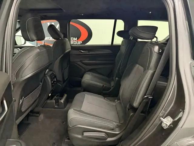 2026 Jeep Grand Cherokee L Altitude 4x2