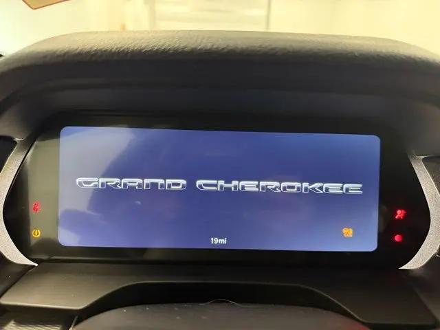 2026 Jeep Grand Cherokee L Altitude 4x2