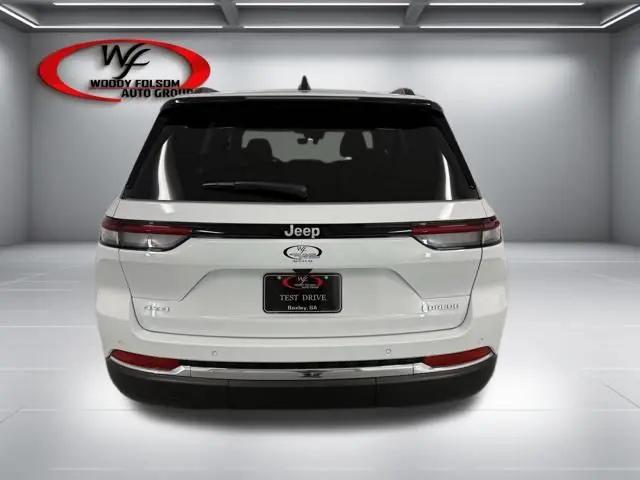 2026 Jeep Grand Cherokee Altitude 4x4