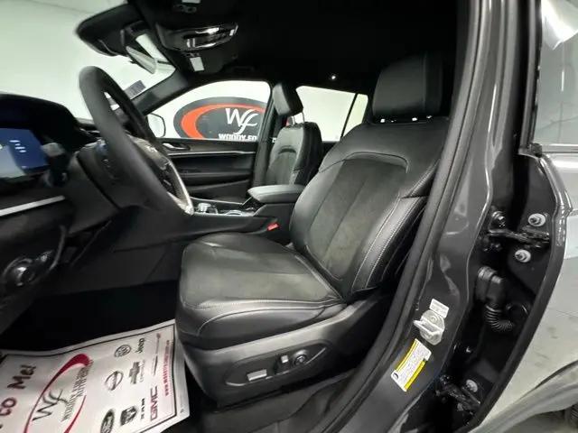 2026 Jeep Grand Cherokee Altitude 4x4