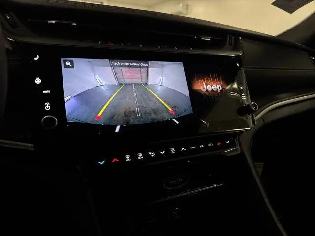2026 Jeep Grand Cherokee Altitude 4x4