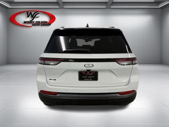 2026 Jeep Grand Cherokee Altitude 4x4
