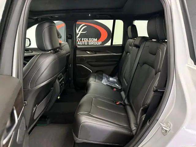 2026 Jeep Grand Cherokee Limited 4x2