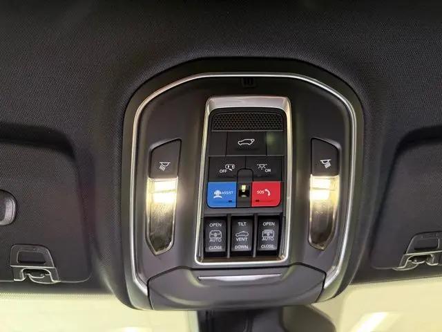 2026 Jeep Grand Cherokee Limited 4x2