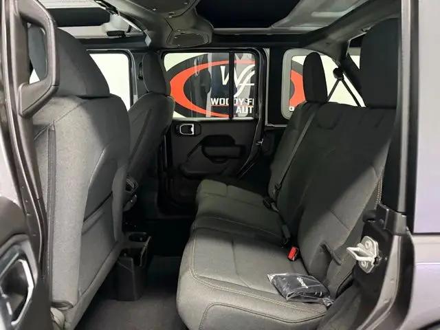 2026 Jeep Wrangler 4-Door Sport RHD 4x4