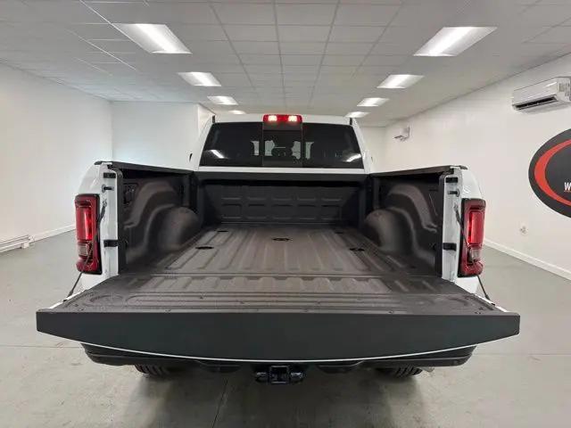 2026 Ram 3500 Tradesman Crew Cab 4x4 6'4" Box