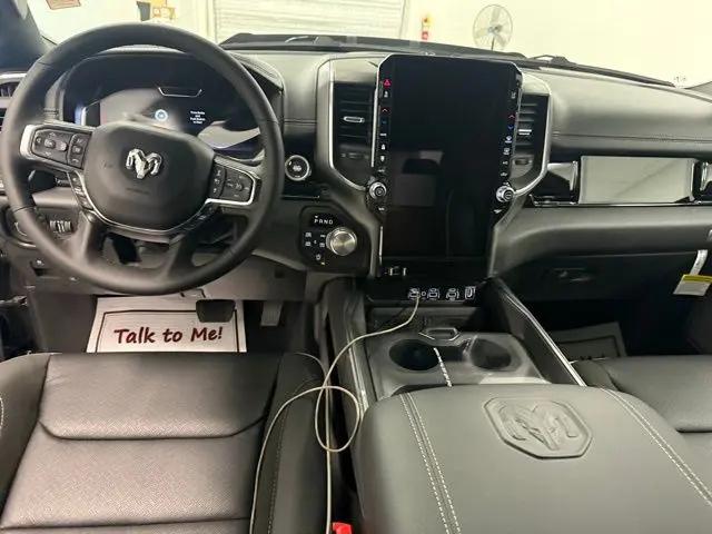 2026 Ram 1500 Laramie Crew Cab 4x4 5'7" Box