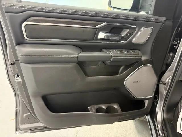 2026 Ram 1500 Laramie Crew Cab 4x4 5'7" Box