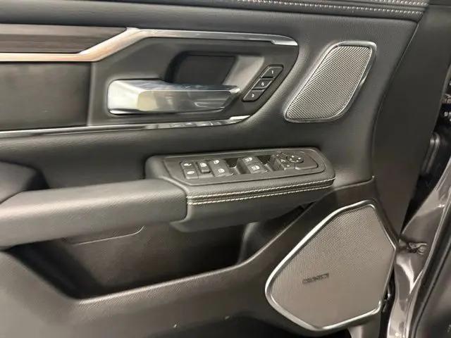 2026 Ram 1500 Laramie Crew Cab 4x4 5'7" Box