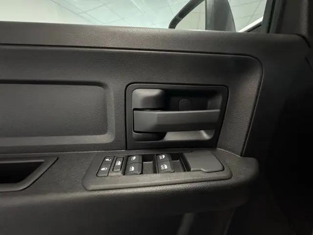2026 Ram 3500 Tradesman Crew Cab 4x4 8' Box