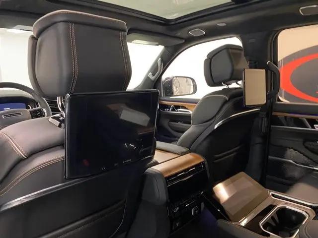 2024 Jeep Grand Wagoneer Series III 4x4