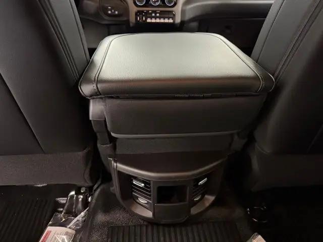 2026 Ram 3500 Tradesman/Big Horn