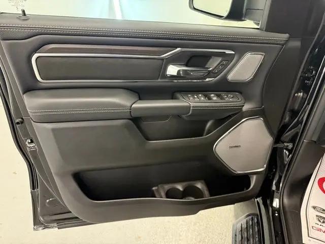 2026 Ram 1500 Laramie Crew Cab 4x4 5'7" Box