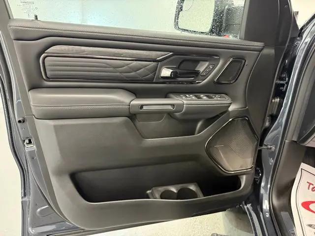 2026 Ram 1500 Limited Crew Cab 4x4 5'7" Box