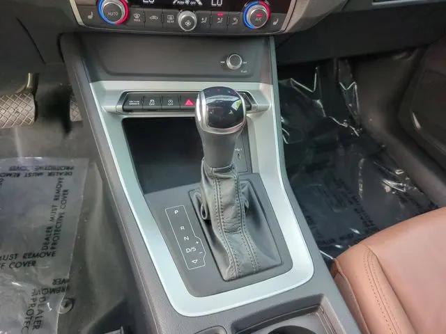 2025 Audi Q3 Premium 45 TFSI S line quattro Tiptronic