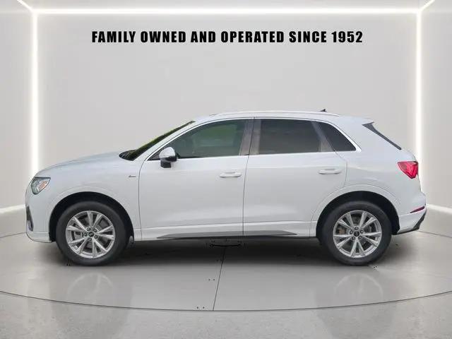 2025 Audi Q3 Premium 45 TFSI S line quattro Tiptronic