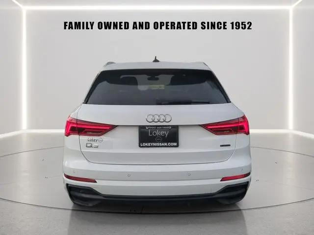 2025 Audi Q3 Premium 45 TFSI S line quattro Tiptronic