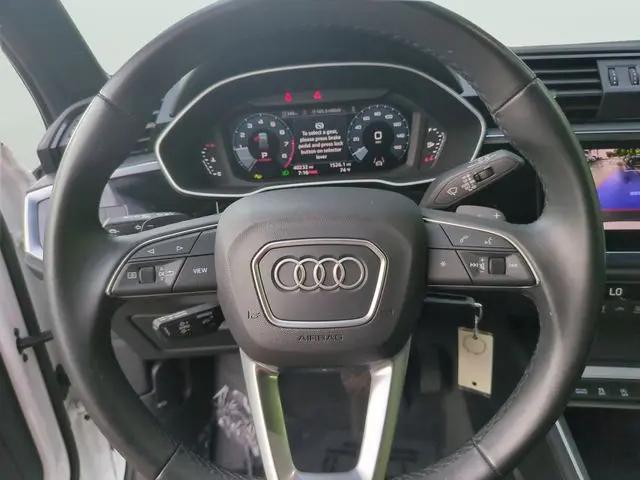 2025 Audi Q3 Premium 45 TFSI S line quattro Tiptronic