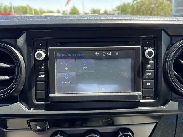 2016 Toyota Tacoma SR