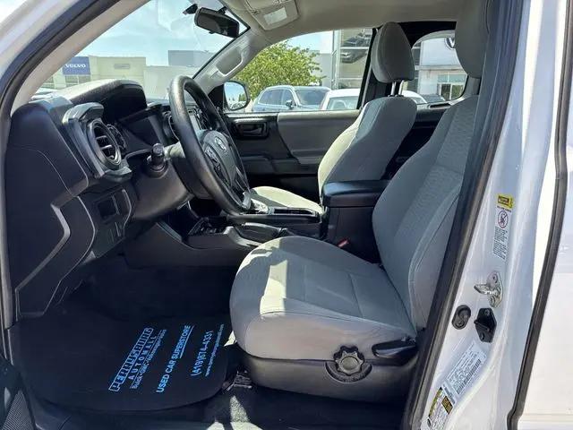 2016 Toyota Tacoma SR