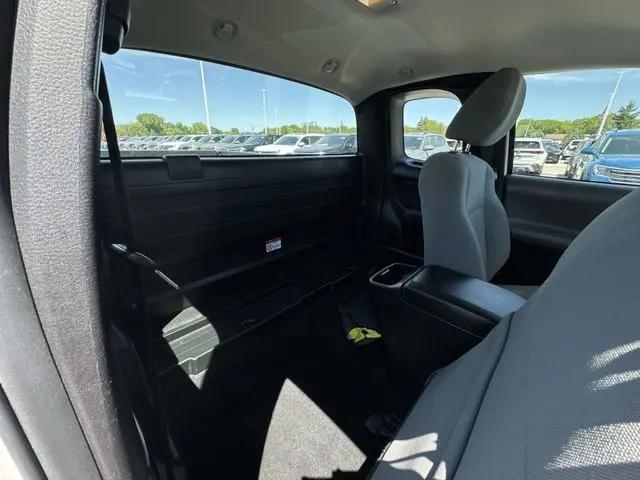 2016 Toyota Tacoma SR