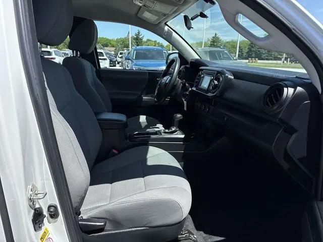 2016 Toyota Tacoma SR