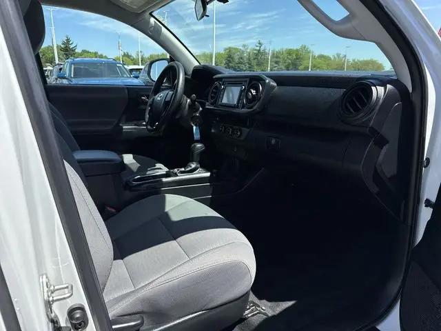 2016 Toyota Tacoma SR