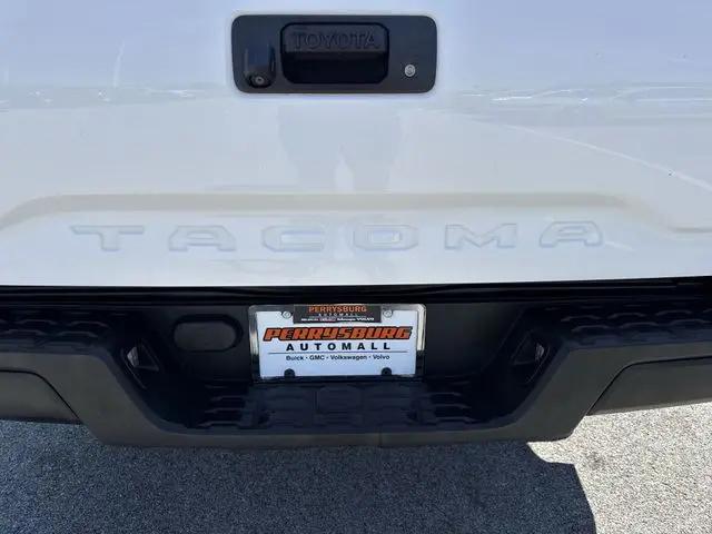 2016 Toyota Tacoma SR
