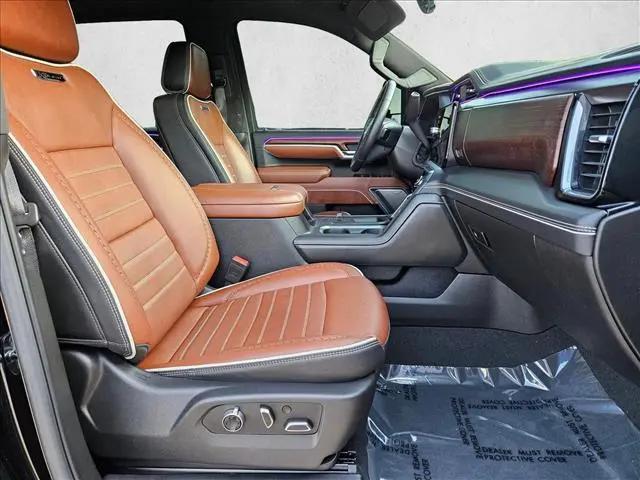 2025 GMC Sierra 2500HD 4WD Crew Cab Standard Bed Denali Ultimate