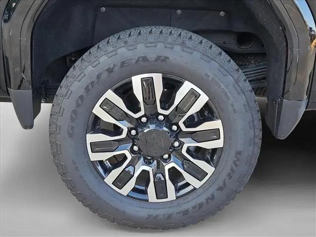 2025 GMC Sierra 2500HD 4WD Crew Cab Standard Bed Denali Ultimate