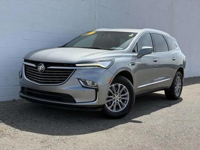 2023 Buick Enclave Essence FWD for sale in Charlotte, MI