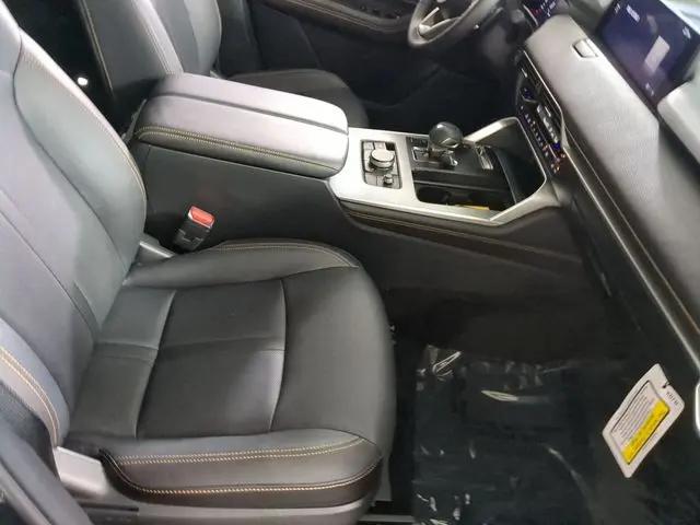 2025 Mazda X-90 Premium Sport