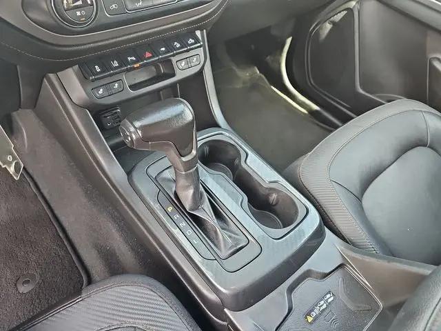 2021 GMC Canyon 4WD Crew Cab Short Box AT4 - Leather
