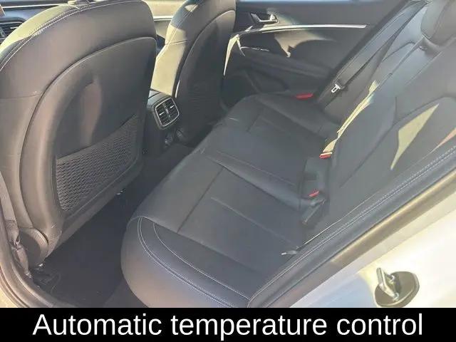2021 Genesis G70 2.0T AWD