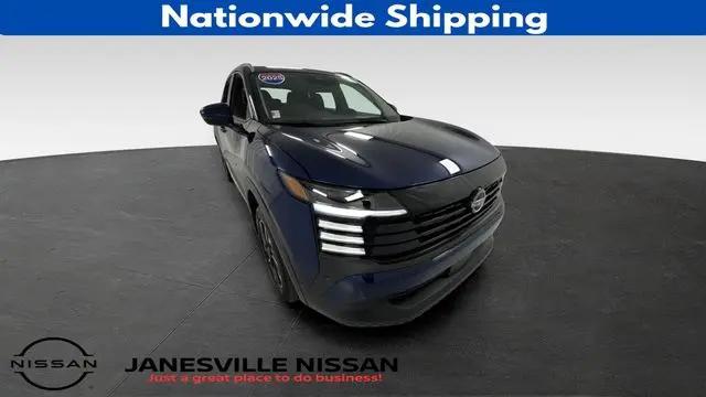 2025 Nissan Kicks SR FWD for sale in Janesville, WI