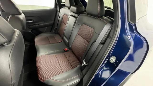 2025 Nissan Kicks SR FWD