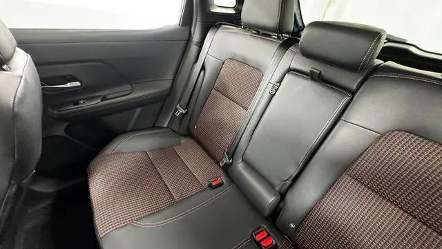 2025 Nissan Kicks SR FWD