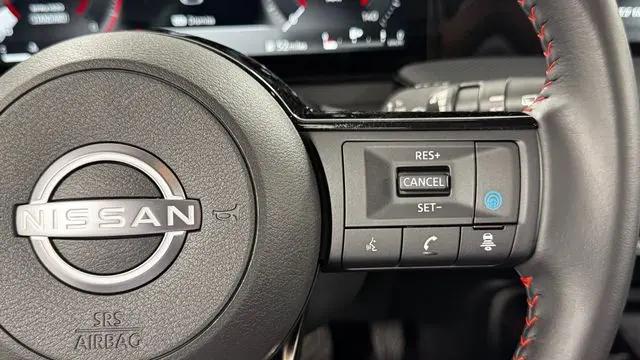 2025 Nissan Kicks SR FWD