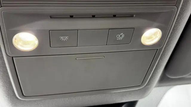 2025 Nissan Kicks SR FWD
