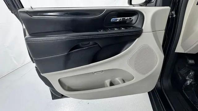 2020 Dodge Grand Caravan SXT