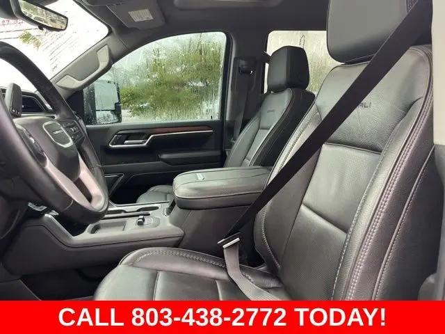 2025 GMC Sierra 3500HD 4WD Crew Cab Standard Bed Denali