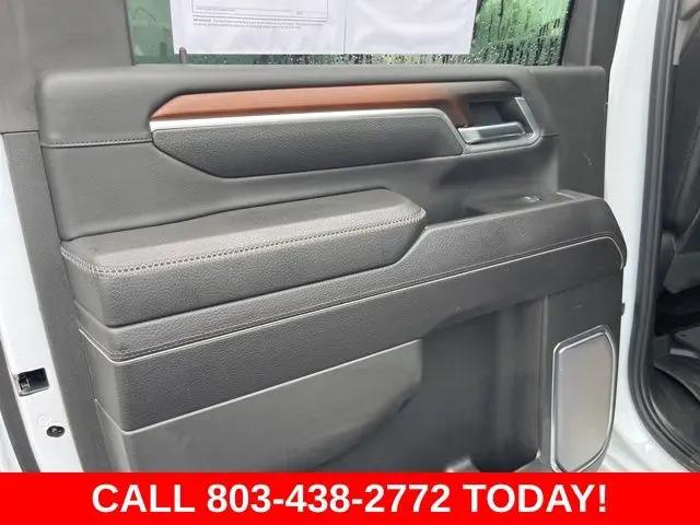 2025 GMC Sierra 3500HD 4WD Crew Cab Standard Bed Denali