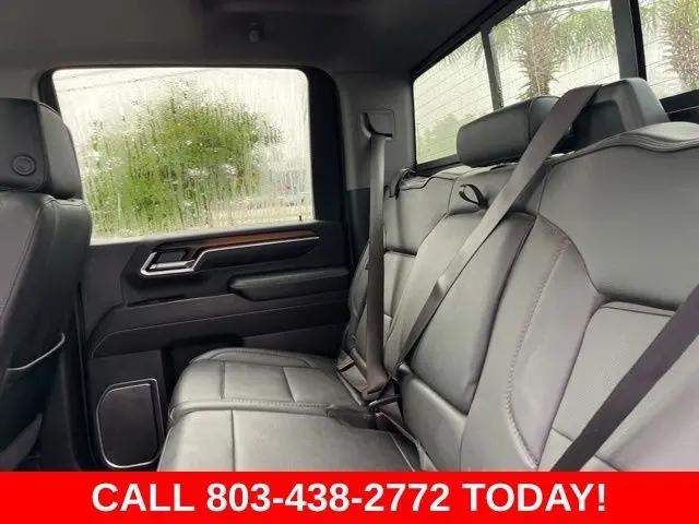 2025 GMC Sierra 3500HD 4WD Crew Cab Standard Bed Denali