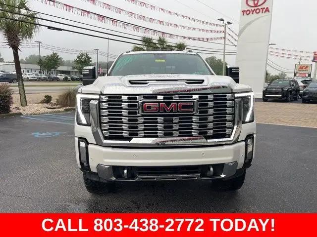 2025 GMC Sierra 3500HD 4WD Crew Cab Standard Bed Denali