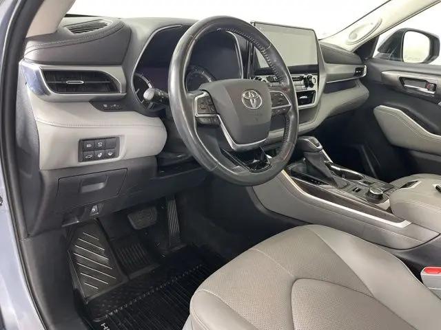 2020 Toyota Highlander Platinum