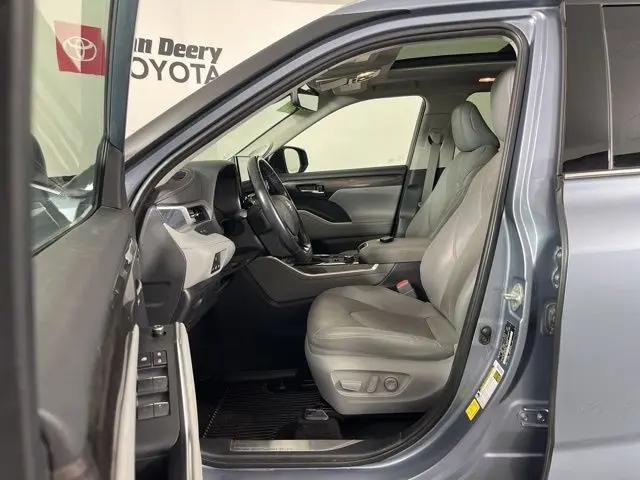 2020 Toyota Highlander Platinum