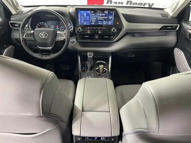 2020 Toyota Highlander Platinum
